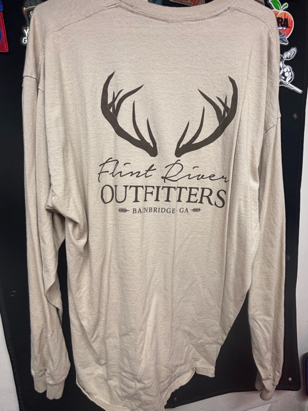 Gildan Long Sleeve Tee in Cream with Brown Antler Graphic